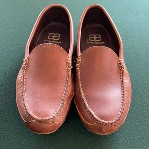 Allen Edmonds Interstate 90 driving loader